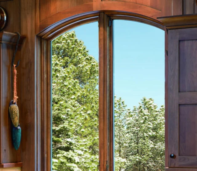 Marieta Specialty Windows